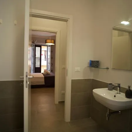 Donna Franca Rooms And Suite Palermo Exterior photo